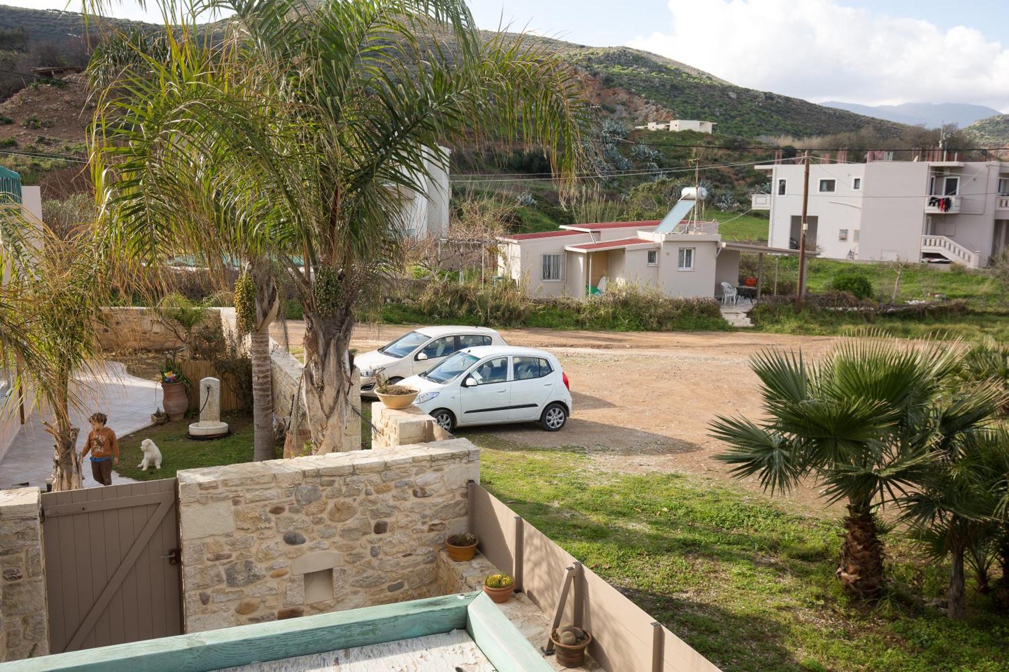 Arodamos Studios & Apts Kissamos Luaran gambar