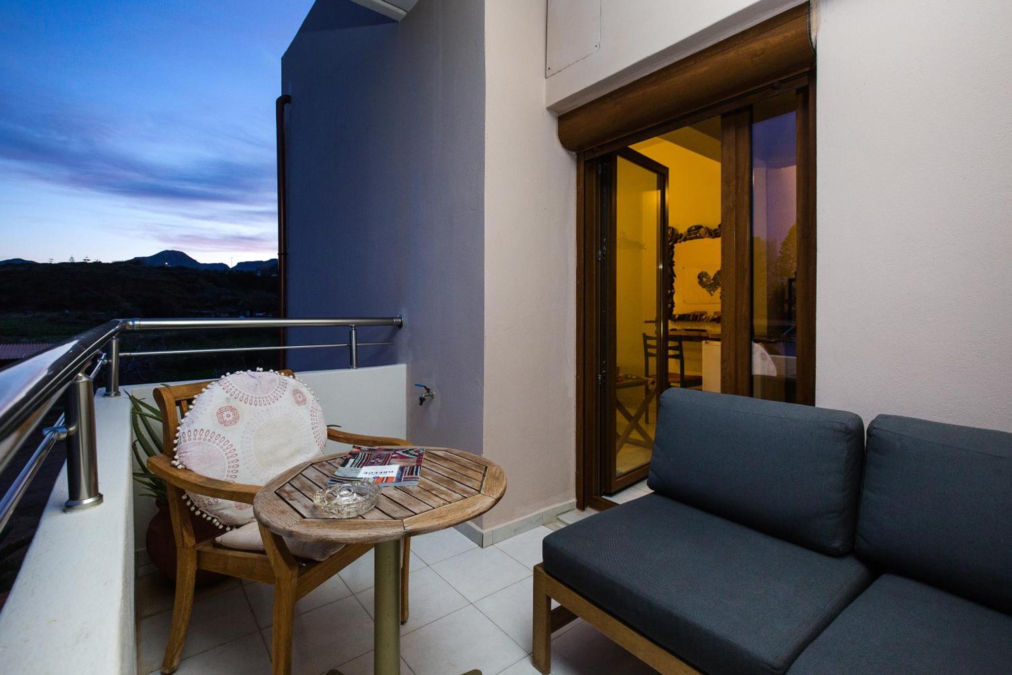 Arodamos Studios & Apts Kissamos Luaran gambar