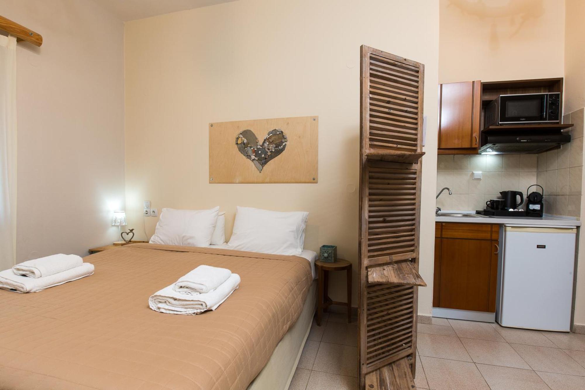 Arodamos Studios & Apts Kissamos Luaran gambar