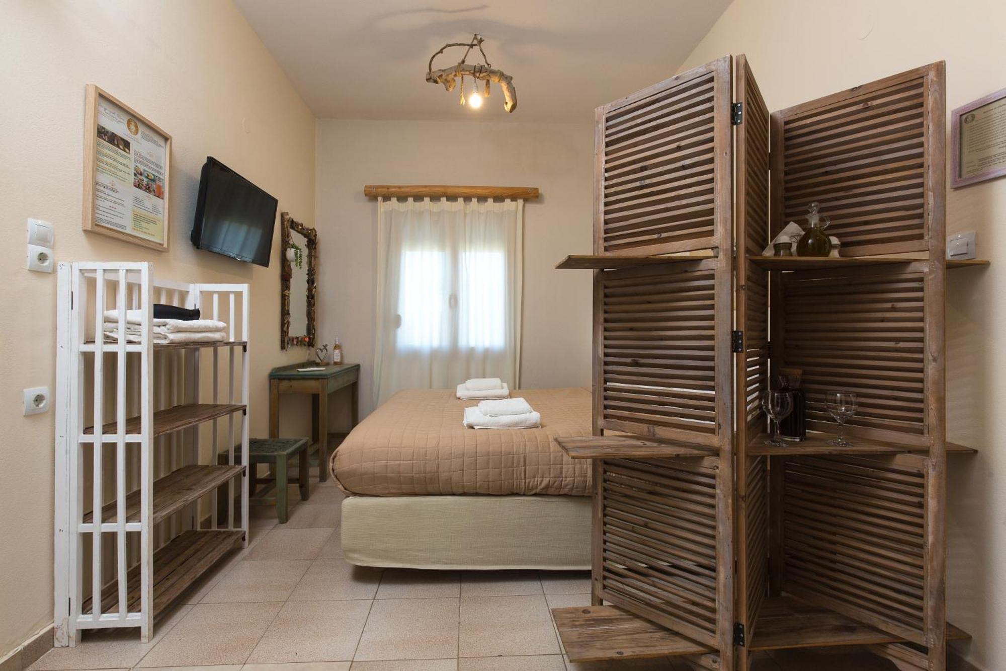 Arodamos Studios & Apts Kissamos Luaran gambar